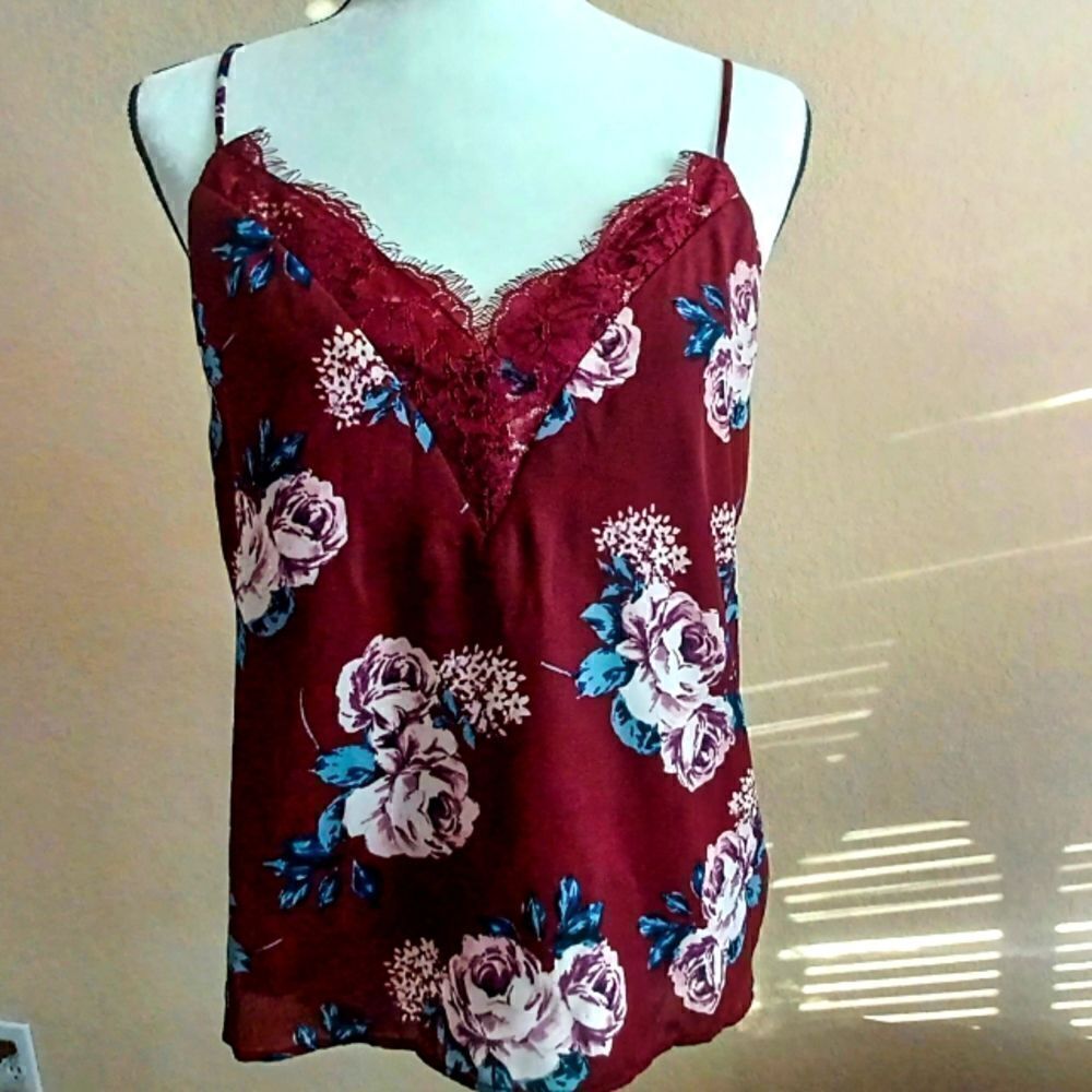 Socialite Burgundy floral strap top Size M